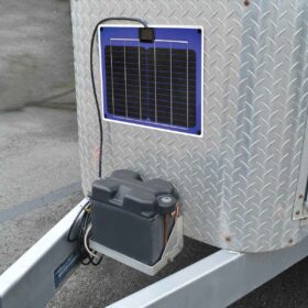 trailer suncharger maintainer