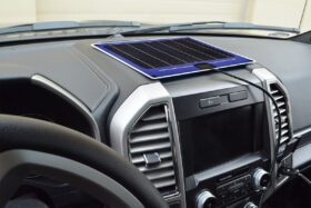 Suncharger maintainer car dashboard